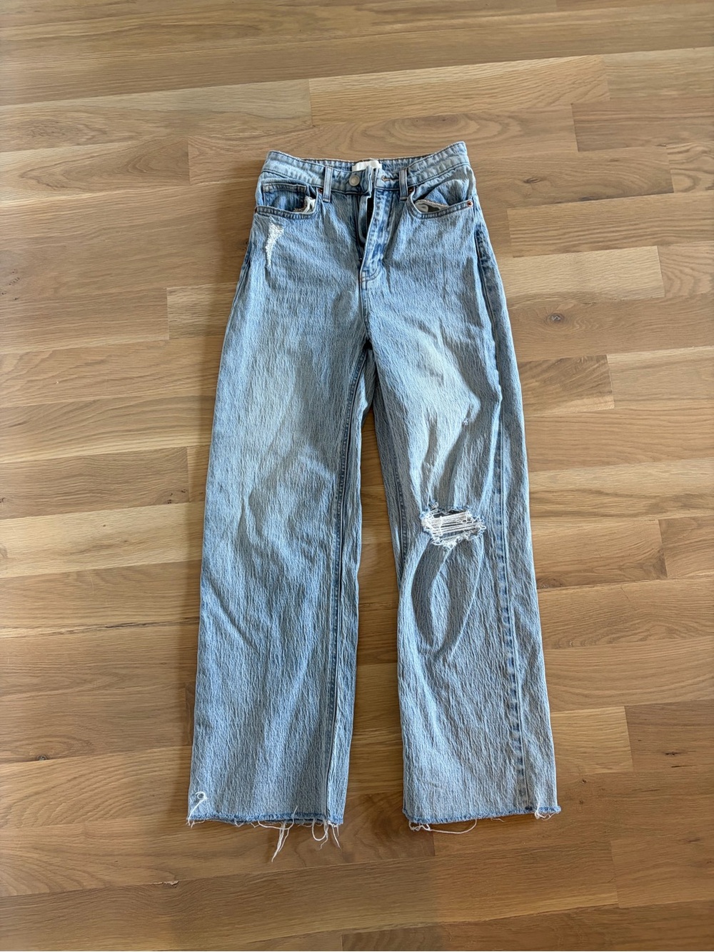 H&M Light Blue High-Rise Straight Leg Jeans with Knee Rip